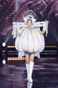 A Spectacular Display of Culture: National Costumes at Miss National Vietnam 2024 - image 27