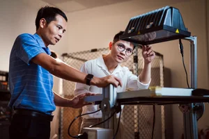 VinUni Lab Startup Develops Intelligent 'Brain' for EV Charging Network Coordination - image 3