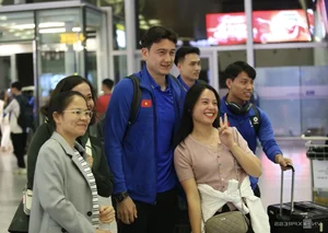 Vietnam National Football Team Begins Intensive Training Camp in South Korea - image 8