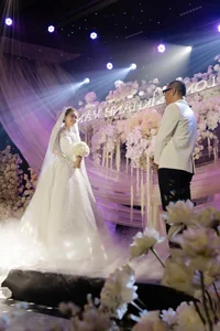 Five Exquisite Wedding Dress Styles Worn by Miss Universe Vietnam Khanh Van - image 3