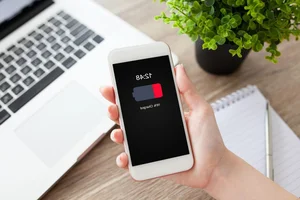 Former Apple Employee Reveals Common Mistakes That Are Killing Your iPhone Battery - image 2