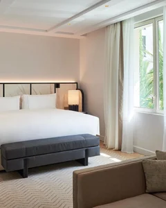 Inside Heidi Klum's Luxurious $9,000-a-Night Suite at the Cannes Film Festival - image 0