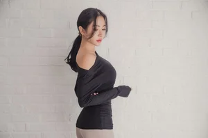 Korean Model An Seo Rin Showcases the Latest Trends in Fitness Fashion - image 49