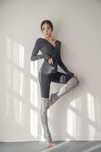 Korean Model An Seo Rin Showcases the Latest Trends in Fitness Fashion - image 47