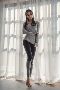 Korean Model An Seo Rin Showcases the Latest Trends in Fitness Fashion - image 26