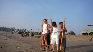 Father and Son’s Ten Thousand Mile Journey: The Inspiring Story of Quoc Chinh and Minh Khang - image 11