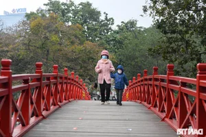 Hanoi Reopens Historic Sites: Locals Eagerly Return to Sacred Landmarks - image 2