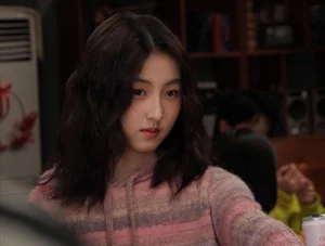 Top 4 Chinese Actresses Born in the 2000s - image 13