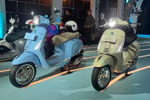 Vespa Primavera and Sprint 180cc iGet Launched with Premium Features - image 1