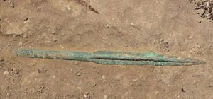 Inside the 3,800-Year-Old Tomb: Artifacts of a Forgotten Giant - image 3