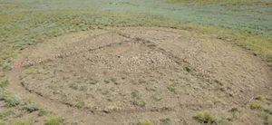 Inside the 3,800-Year-Old Tomb: Artifacts of a Forgotten Giant - image 2