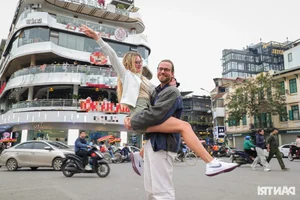 Vietnamese Celebrities Strike a Pose at Hanoi’s Iconic Shark’s Jaw Landmark - image 3