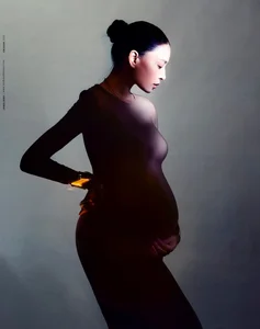 Ngo Thanh Van and Huy Tran's Heartwarming Moments with Their First Child - image 5