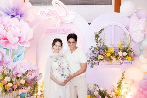 Ngo Thanh Van and Huy Tran's Heartwarming Moments with Their First Child - image 2