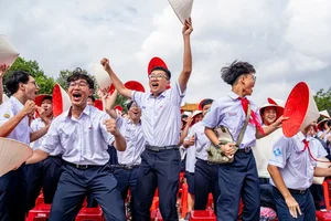 Viral Photos from Hue Bridge Point at Road to Mount Olympia 2024 Finals - image 9
