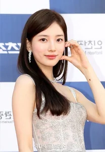 Song Hye Kyo’s Effortless Fashion: How Minimalist Style Defines True Elegance - image 2