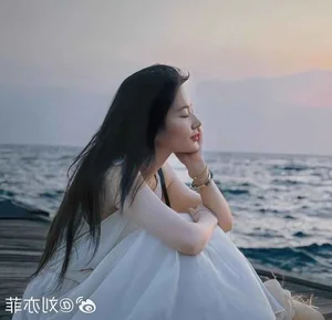 Liu Yifei Ageless Beauty: Chinese Actress Stuns Fans with Bare Face Photos - image 4