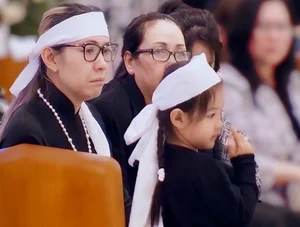 Remembering Supermodel Duc Tien: Emotional Tributes from Vietnamese Celebrities During Funeral Services in the United States - image 6