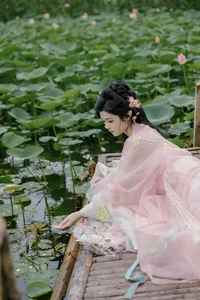 YiTuYu Art Language Vol.9865: A Lin – Elegance in 26 Images - image 14
