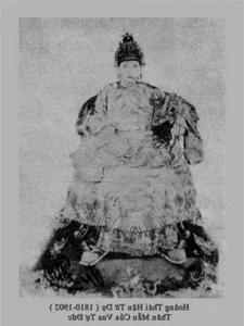 Stunning Portraits of Famous Queens and Princesses of Nguyen Dynasty - image 2