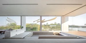 Modern Riverside Villa Design Perfect for Sunset Lovers and Luxury Living - image 5