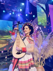 Pipa Artist Vu Dieu Thao Transforms Into Co Doi Thuong Ngan for Tet MV - image 4