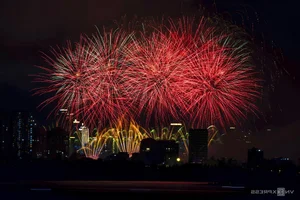 Finland Secures Second Victory at the Da Nang International Fireworks Festival - image 11