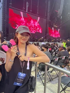 Hanoi Hot Girl and Textile Conglomerate Heir Share Candid Postpartum Family Moments - image 10