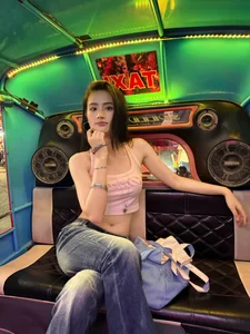 Vietnamese Celeb News: Ho Ngoc Ha’s Heartfelt Comment and Binh An’s Early Career - image 18