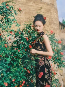 YiTuYu Art Language Vol.10587 Yao Guai Na Li Tao Photo Collection - image 7