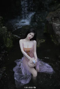 The Ethereal Beauty of Chinese Model Ying Ning 婴宁 - image 4