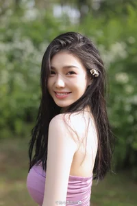 The Ethereal Beauty of Chinese Model Ying Ning 婴宁 - image 1
