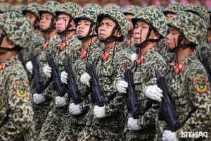 36 Military Parade Blocks Gather for Historic April 30th Rehearsals in HCMC - image 7