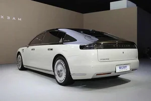 Maextro S800: The New Era of Luxury Electric Sedans Redefining Premium Mobility and Challenging European Icons Like Maybach and BMW - image 7