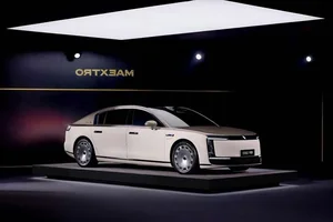Maextro S800: The New Era of Luxury Electric Sedans Redefining Premium Mobility and Challenging European Icons Like Maybach and BMW - image 5