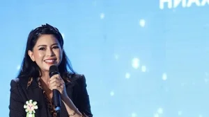 Who is the Businesswoman Captivating Billionaire Johnathan Hanh Nguyen? - image 2