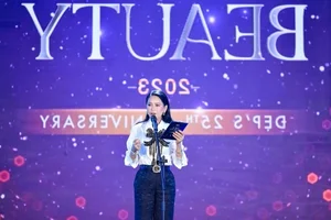 Who is the Businesswoman Captivating Billionaire Johnathan Hanh Nguyen? - image 3