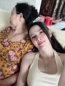 Miss Phan Thi Mo Opens Up About Career Success and Family Marriage Pressures - image 3