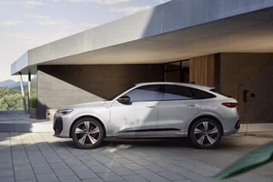 Audi Q5 PHEV Launch: Enhanced Battery Range and Premium Features - image 1