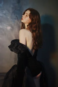 Ethereal Beauty: A Stunning Portrait Gallery of Ivana - image 9
