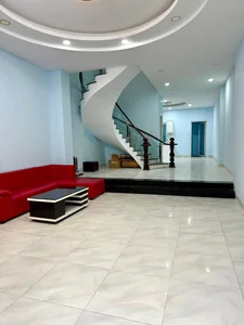 Inside Artist Cat Tuong's Stunning Multi-Billion VND Mansion Put Up for Sale - image 7