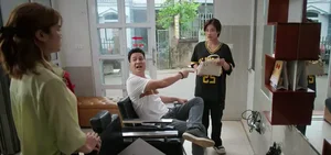 Vui Len Nao Anh Em Oi Episode 12 Recap: Hung Faces Devastating News - image 13