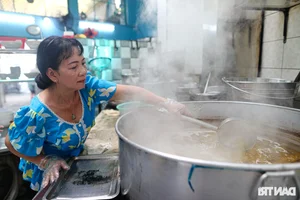 Authentic Nam Dinh Pho in Saigon: 60 Years of Tradition - image 7