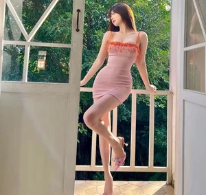 Stunning Chinese Mother Shares Inspiring Post-Pregnancy Fitness Journey and Elegant Style - image 5