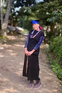 Minh Cuc's Gentle Transformation in Cuoc Chien Khong Gioi Tuyen - image 8