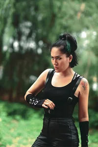 Minh Cuc's Gentle Transformation in Cuoc Chien Khong Gioi Tuyen - image 13