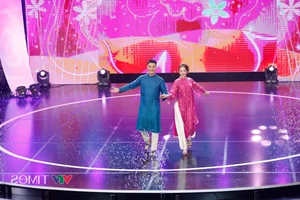 On-Screen and Real-Life Couples Sparkle at Meeting TV Actors 2025 - image 9