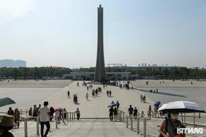 Thousands Flock to the New Vietnam Military History Museum: A Landmark of National Pride - image 10