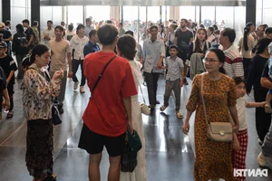 Thousands Flock to the New Vietnam Military History Museum: A Landmark of National Pride - image 12