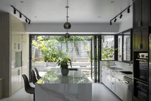 Stunning Nha Trang Townhouse Blending Seamlessly with Sea and Mountains - image 3